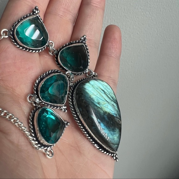 Labradorite and Apatite Necklace and Earrings Silver Set Vintage Style New - Picture 6 of 13